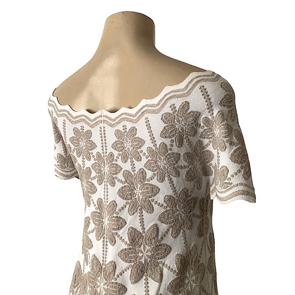 D. Exterior Off Shoulder Knit Pattern Dress - Picture 8 of 11